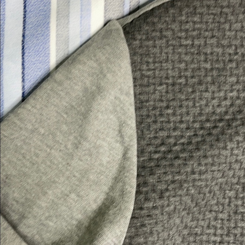 3/$20 Natural Blue Color Block Sweatshirt - Picture 4 of 6